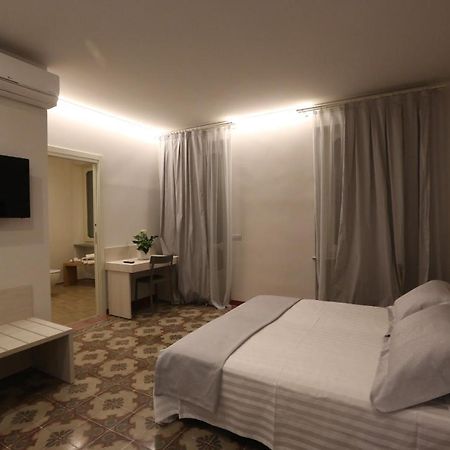 Palazzo Belli Bed & Breakfast Alba  Exterior foto