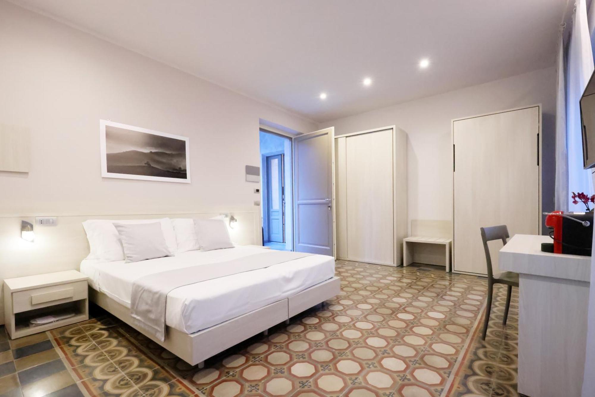 Palazzo Belli Bed & Breakfast Alba  Exterior foto