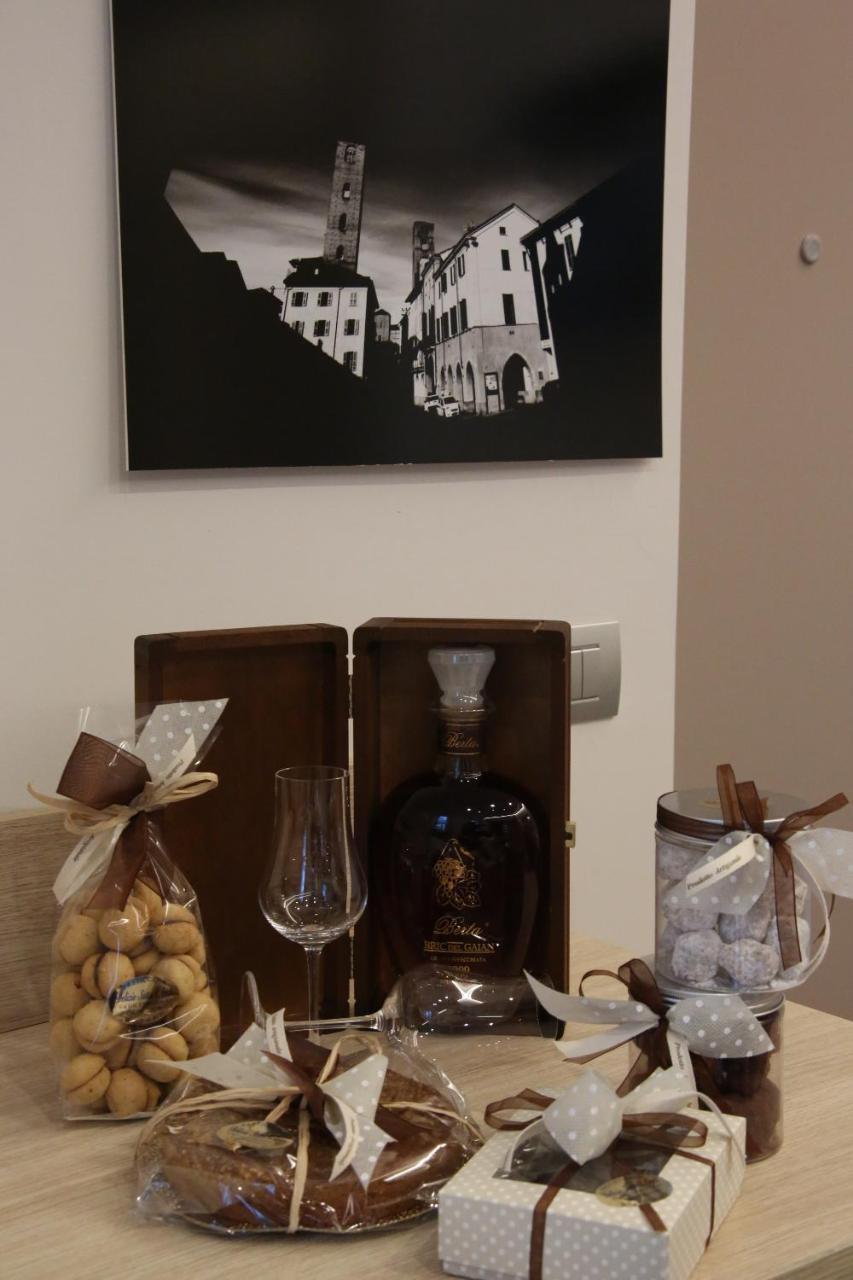 Palazzo Belli Bed & Breakfast Alba  Exterior foto