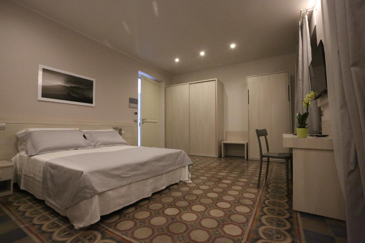 Palazzo Belli Bed & Breakfast Alba  Exterior foto